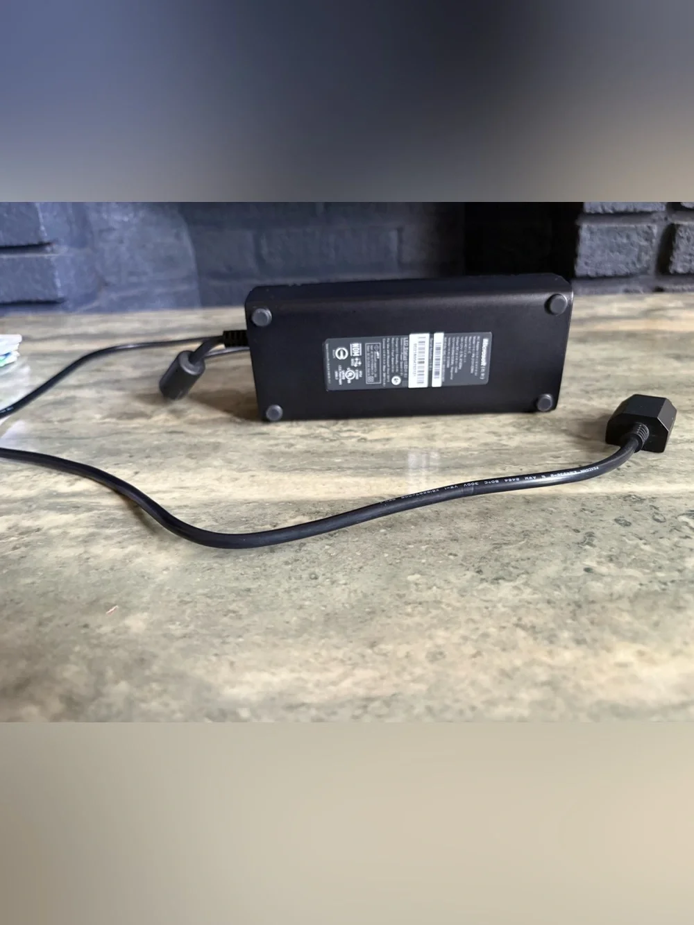 Microsoft Dual-Pin Laptop Power Cable - Black